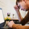 Cum să introduci voluntariatul în programul tău fără să te suprasoliciți